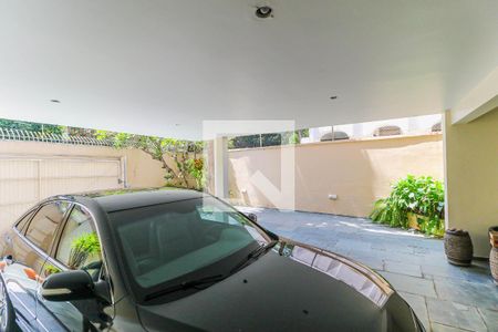 Casa à venda com 800m², 5 quartos e 8 vagasGaragem
