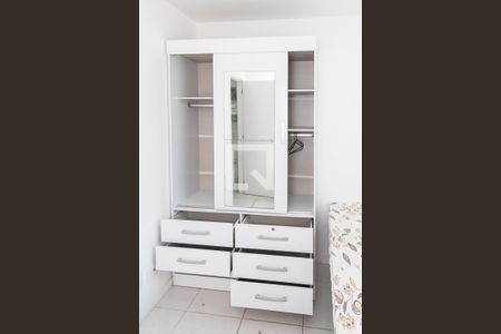 Apartamento à venda com 65m², 2 quartos e 1 vagaQuarto 1 - Armários