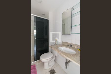 Apartamento à venda com 65m², 2 quartos e 1 vagaBanheiro Social