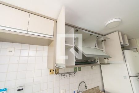Apartamento à venda com 65m², 2 quartos e 1 vagaCozinha - Armários