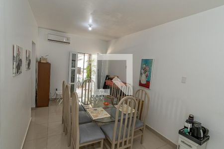 Casa à venda com 90m², 2 quartos e 8 vagas Casa à venda com 90m², 2 quartos e 8 vagasCozinha / Sala de Jantar