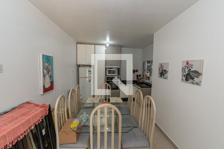 Casa à venda com 90m², 2 quartos e 8 vagas Casa à venda com 90m², 2 quartos e 8 vagasCozinha / Sala de Jantar