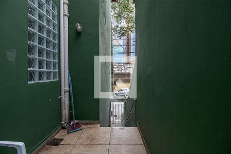 Casa à venda com 160m², 3 quartos e 1 vagaEscada