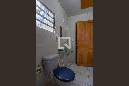 Casa à venda com 160m², 3 quartos e 1 vagaBanheiro