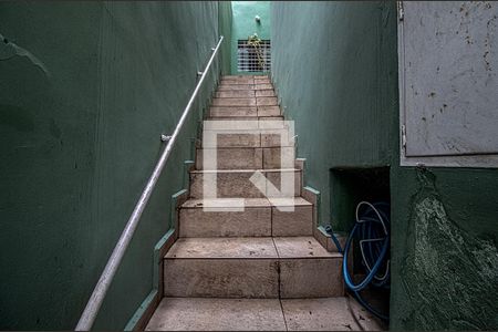 Casa à venda com 160m², 3 quartos e 1 vagaEscada