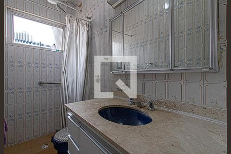 Casa à venda com 160m², 3 quartos e 3 vagasBanheiro 2