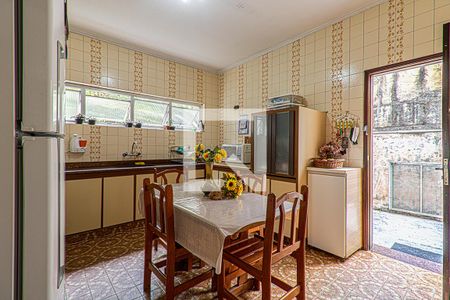 Casa à venda com 160m², 3 quartos e 3 vagasCozinha