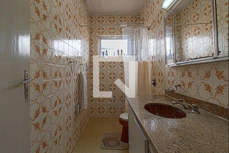 Casa à venda com 160m², 3 quartos e 3 vagasBanheiro 3