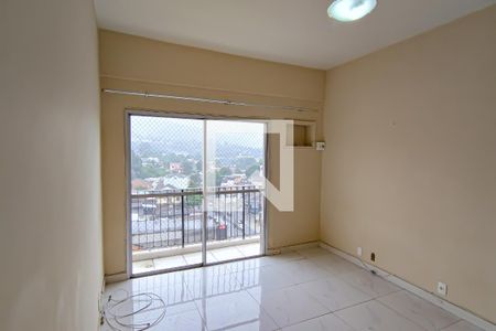 sala de apartamento à venda com 2 quartos, 50m² em Pechincha, Rio de Janeiro