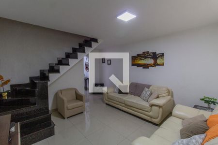 Sala  de casa à venda com 4 quartos, 200m² em Vila Talarico, São Paulo