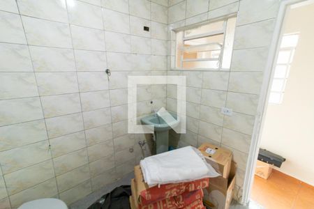 Casa à venda com 180m², 6 quartos e 2 vagas Casa à venda com 180m², 6 quartos e 2 vagasBanheiro