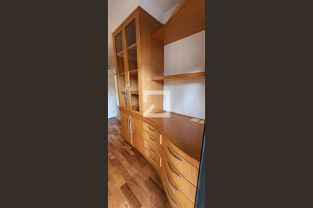 Apartamento para alugar com 200m², 4 quartos e 3 vagasQuarto 2 - Armários