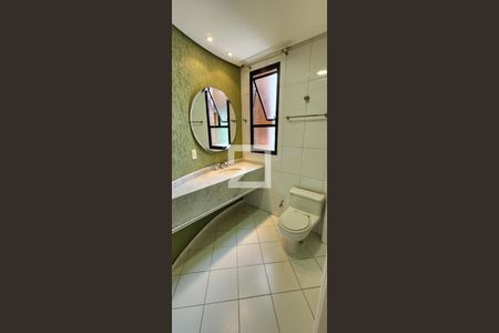 Apartamento para alugar com 200m², 4 quartos e 3 vagasBanheiro da Suíte 1