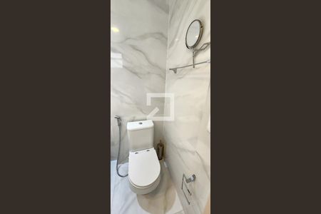 Apartamento para alugar com 200m², 4 quartos e 3 vagasBanheiro da Suíte 4