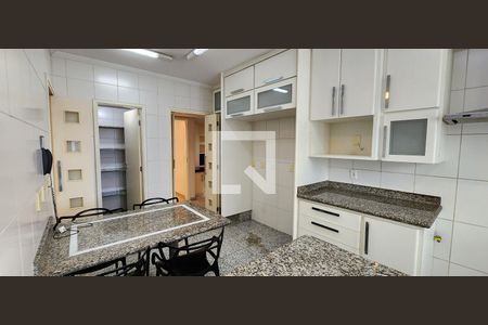 Apartamento para alugar com 200m², 4 quartos e 3 vagasCozinha