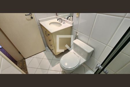 Apartamento para alugar com 200m², 4 quartos e 3 vagasBanheiro da Suíte 2