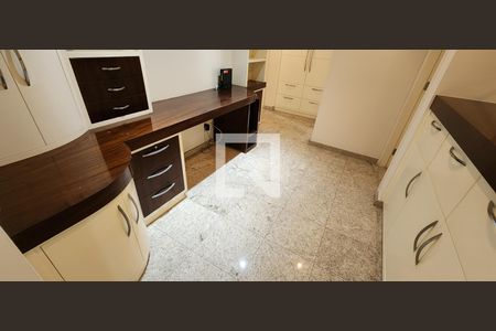 Apartamento para alugar com 200m², 4 quartos e 3 vagasEscritório