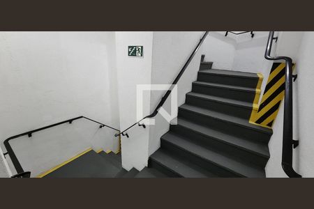 Apartamento para alugar com 200m², 4 quartos e 3 vagasEscada