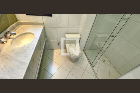 Apartamento para alugar com 200m², 4 quartos e 3 vagasBanheiro da Suíte 1