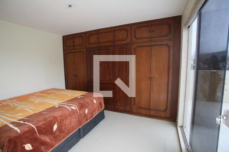 Apartamento à venda com 321m², 6 quartos e 3 vagasQuarto Suíte 2