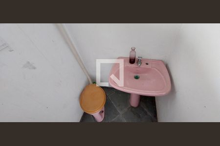 Casa à venda com 145m², 3 quartos e 5 vagas Casa à venda com 145m², 3 quartos e 5 vagasLavabo