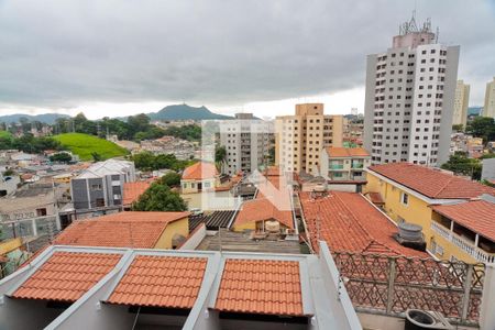 Casa à venda com 210m², 3 quartos e 4 vagas Casa à venda com 210m², 3 quartos e 4 vagasVista