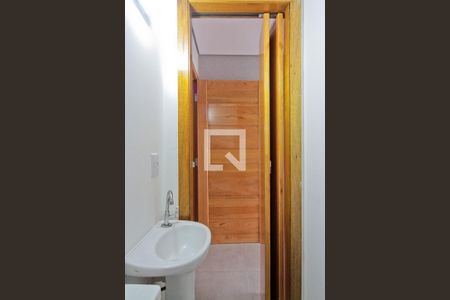 Casa à venda com 210m², 3 quartos e 4 vagas Casa à venda com 210m², 3 quartos e 4 vagasÁrea externa - lavabo