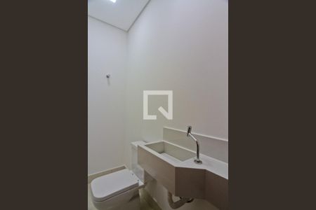 Lavabo de casa à venda com 3 quartos, 210m² em Vila Mangalot, São Paulo