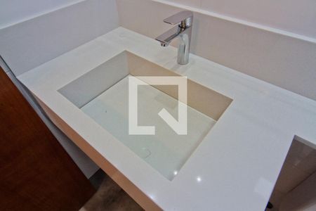 Casa à venda com 210m², 3 quartos e 4 vagas Casa à venda com 210m², 3 quartos e 4 vagasBanheiro da Suíte 1