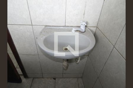 Banheiro (Pia) de casa para alugar com 1 quarto, 40m² em Vila Pereira Cerca, São Paulo