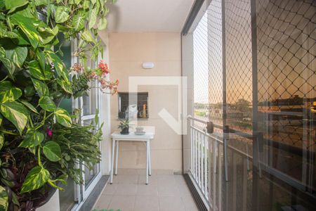 Varanda da Sala de apartamento à venda com 3 quartos, 71m² em Humaitá, Porto Alegre