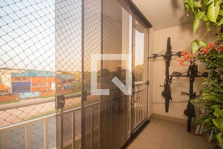 Varanda da Sala de apartamento à venda com 3 quartos, 71m² em Humaitá, Porto Alegre