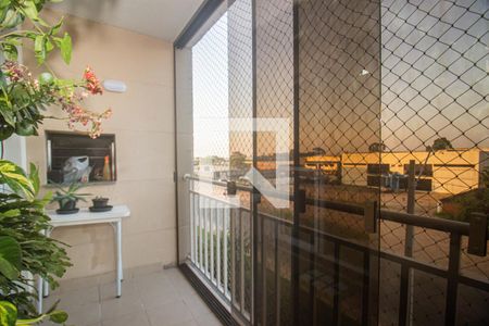 Varanda da Sala de apartamento à venda com 3 quartos, 71m² em Humaitá, Porto Alegre