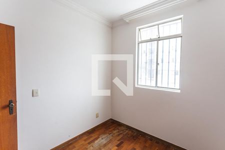 Apartamento à venda com 74m², 3 quartos e 1 vaga Apartamento à venda com 74m², 3 quartos e 1 vagaQuarto 2