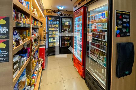 Apartamento para alugar com 52m², 2 quartos e 1 vaga Apartamento para alugar com 52m², 2 quartos e 1 vagaMercado