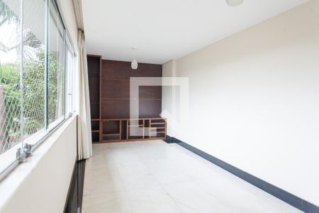 Casa de condomínio à venda com 580m², 4 quartos e 5 vagasquarto 3