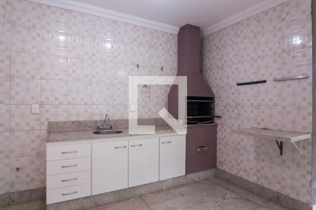 Casa de condomínio à venda com 580m², 4 quartos e 5 vagasChurrasqueira