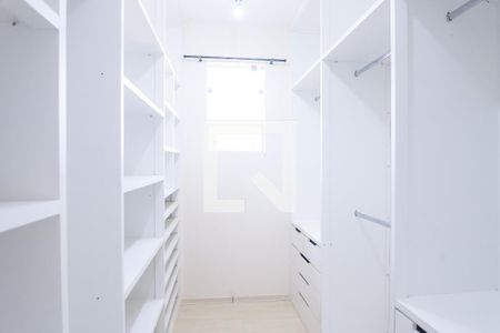 Casa de condomínio à venda com 580m², 4 quartos e 5 vagascloset suite