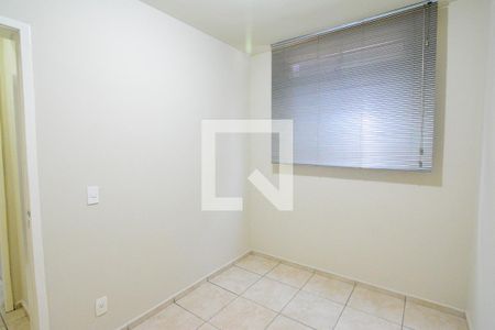 Quarto 2 de apartamento para alugar com 3 quartos, 69m² em Buritis, Belo Horizonte