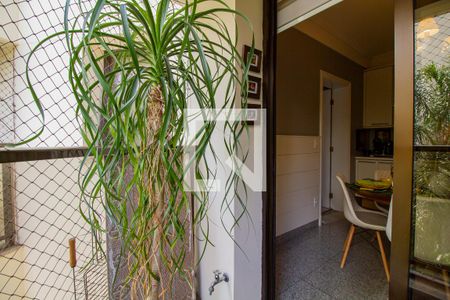 Apartamento à venda com 276m², 4 quartos e 4 vagasChurrasqueira