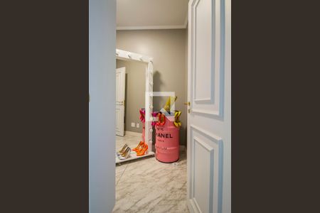 Apartamento à venda com 276m², 4 quartos e 4 vagasQuarto de Serviço 1