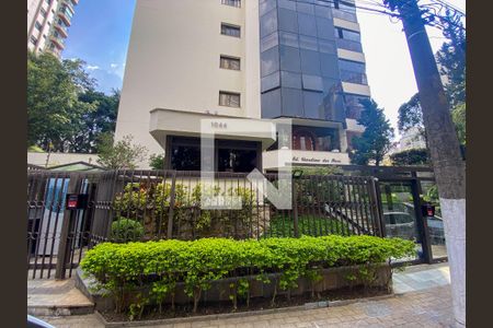 Apartamento à venda com 276m², 4 quartos e 4 vagasFachada