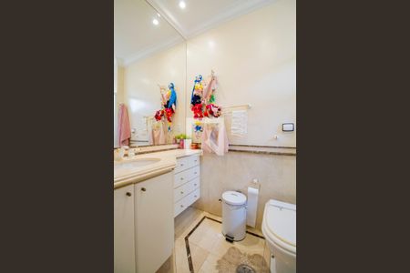 Apartamento à venda com 276m², 4 quartos e 4 vagasBanheiro da Suíte 2