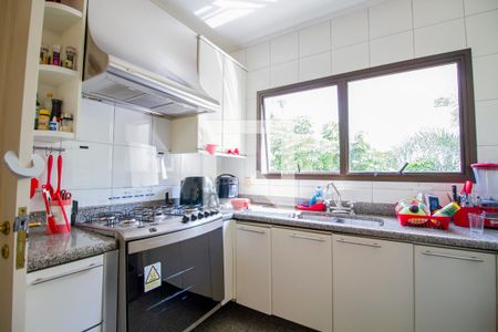 Apartamento à venda com 276m², 4 quartos e 4 vagasCozinha