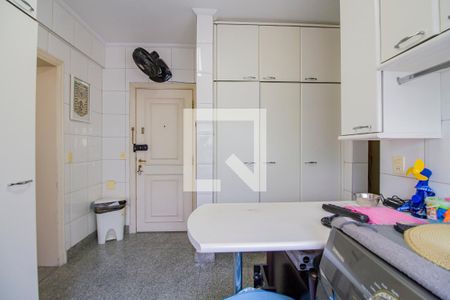 Apartamento à venda com 276m², 4 quartos e 4 vagasÁrea de Serviço