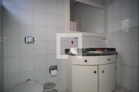 Casa para alugar com 720m², 4 quartos e 14 vagasBanheiro 2