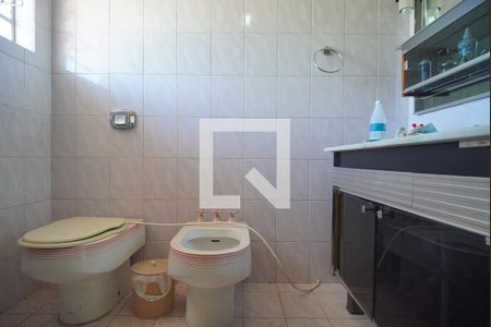 Casa para alugar com 720m², 4 quartos e 14 vagasBanheiro 1