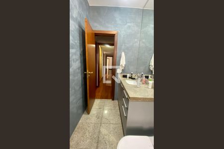 Apartamento à venda com 420m², 4 quartos e 4 vagas Apartamento à venda com 420m², 4 quartos e 4 vagasBanheiro Social