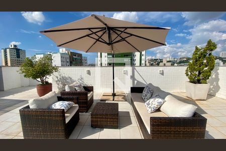 Apartamento à venda com 420m², 4 quartos e 4 vagas Apartamento à venda com 420m², 4 quartos e 4 vagasVaranda gourmet