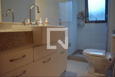 Apartamento à venda com 95m², 3 quartos e 3 vagasBanheiro Social